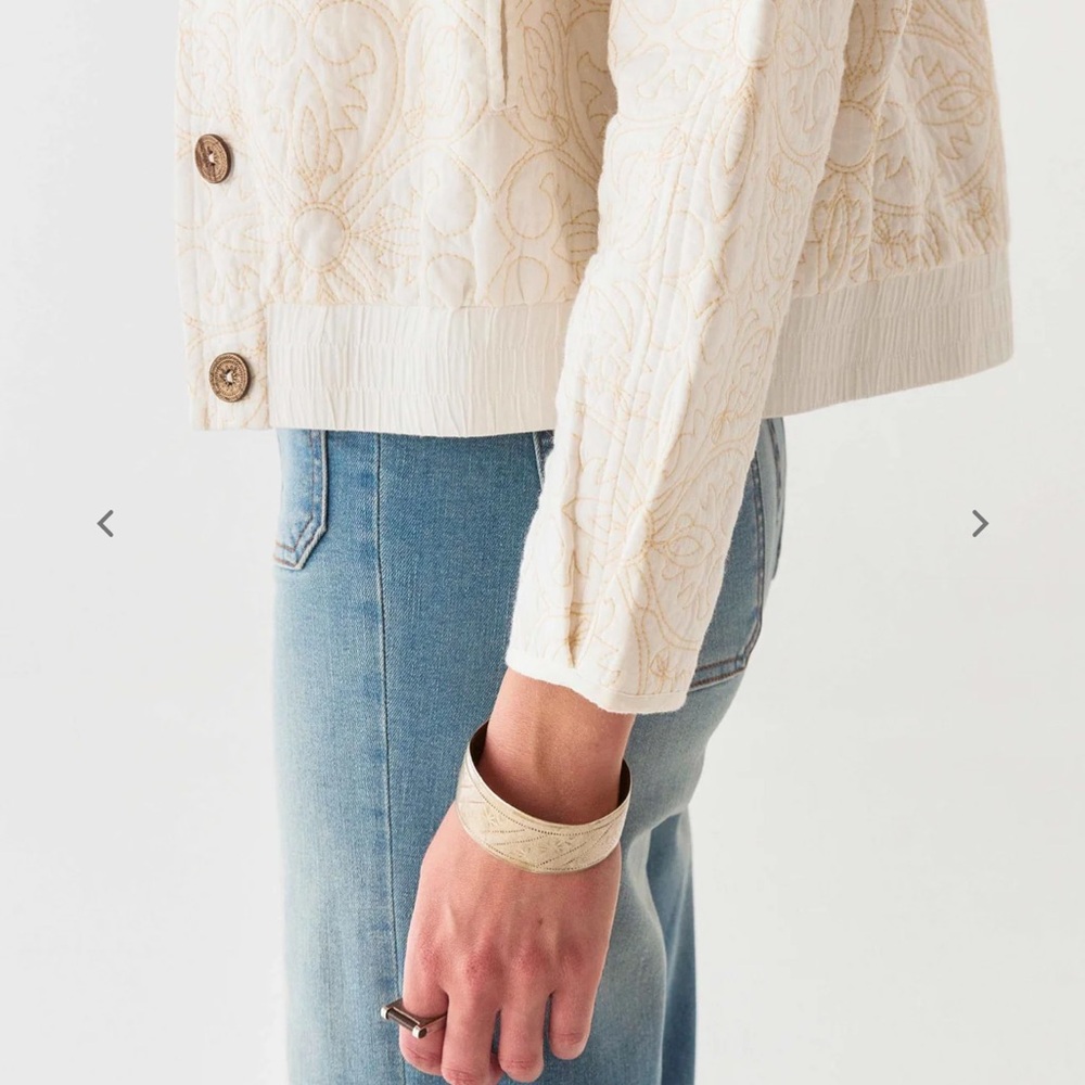 Maison Hotel Ivory Quilted Jacket Floral Stitching - Picture 5 of 7